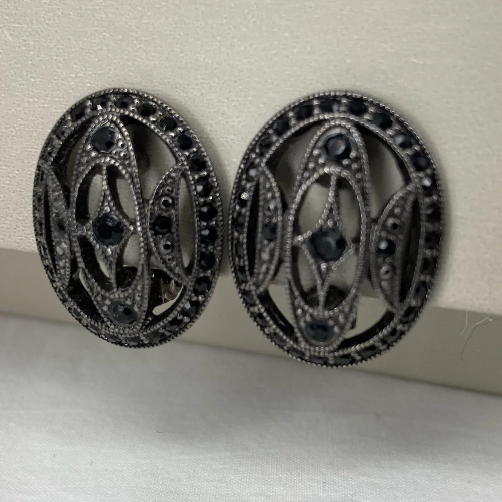 Vintage Monet Oval‎ Clip On Earrings Black Rhinestone Art Deco Style